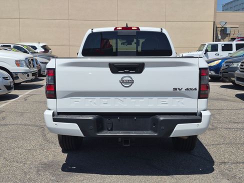 Used 2023 Nissan Frontier SV w/ Technology Package AWD/4WD image 7