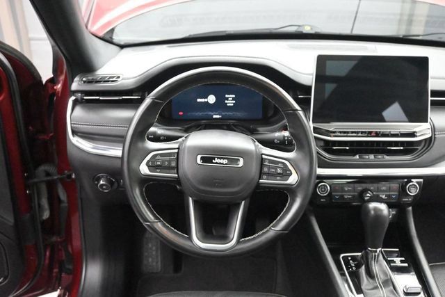 Used 2022 Jeep Compass High Altitude AWD/4WD image 27