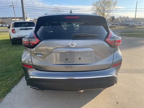 Used 2020 Nissan Murano S image 11