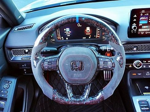 Used 2023 Honda Civic Type R image 25