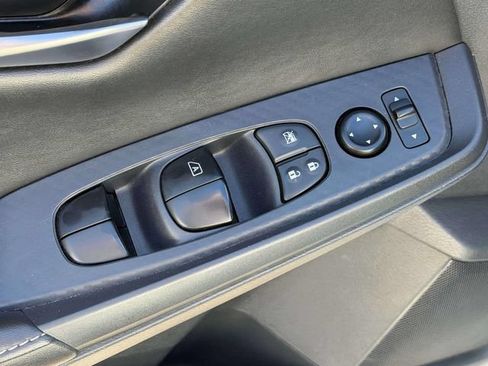 Certified 2024 Nissan Sentra SV FWD image 25