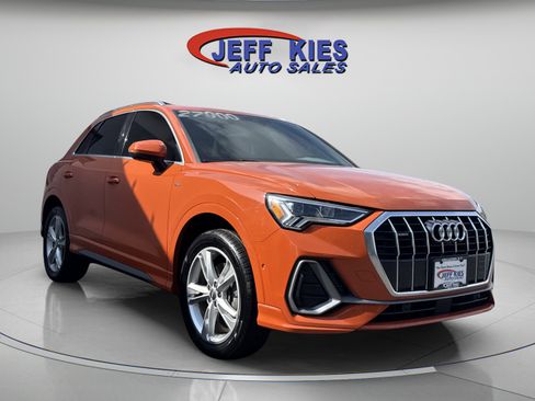 Used 2020 Audi Q3 2.0T Prestige w/ Prestige Package image 2