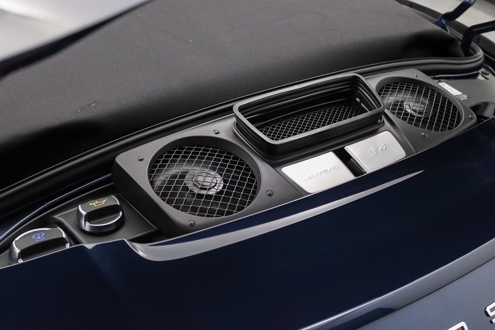 Used 2015 Porsche 911 Carrera image 39
