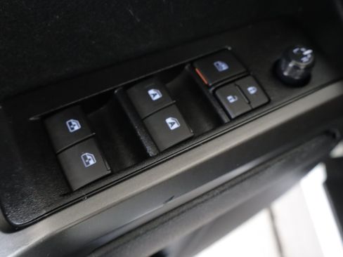Used 2023 Toyota Tacoma TRD Sport w/ Technology Package AWD/4WD image 11