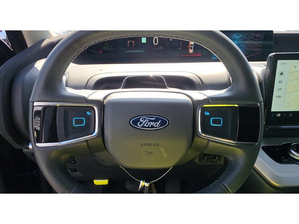 Used 2025 Ford Expedition Active AWD/4WD image 10