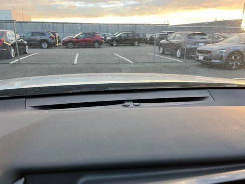 Used 2025 Toyota Camry LE image 18