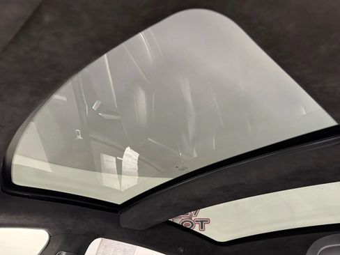 Used 2017 Tesla Model S 90D image 22
