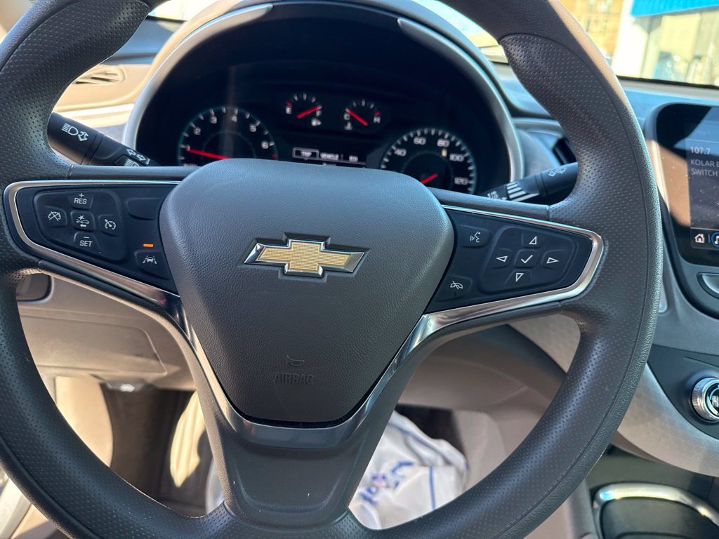 Used 2024 Chevrolet Malibu LT FWD image 24