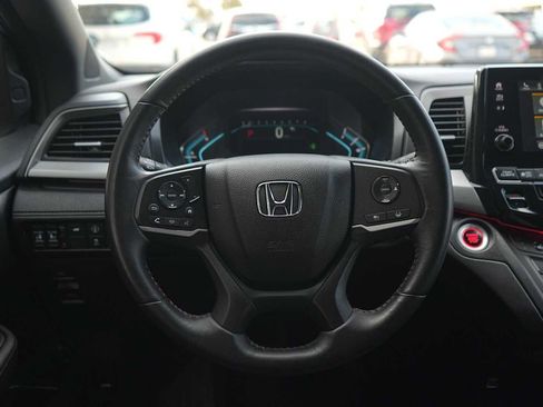 Used 2023 Honda Odyssey Sport image 16