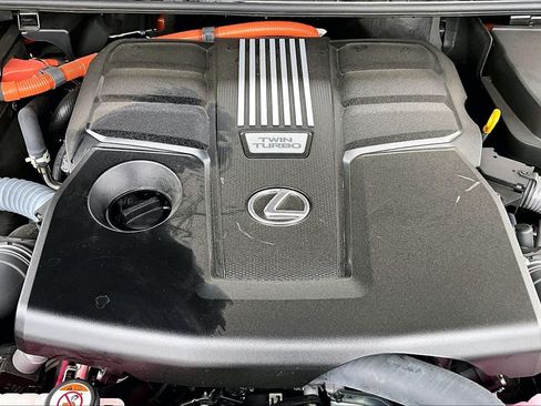 Used 2025 Lexus LX 700h Overtrail AWD/4WD image 33