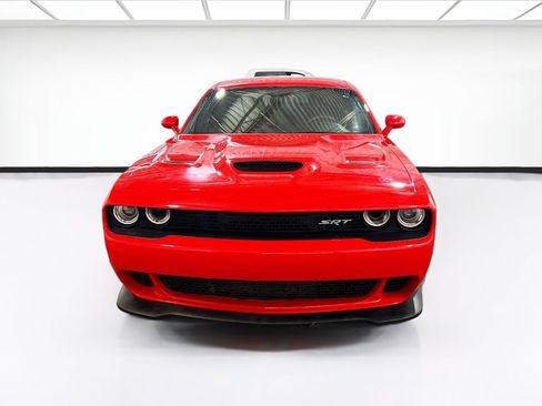 Used 2015 Dodge Challenger SRT Hellcat image 2