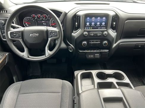 Used 2020 Chevrolet Silverado 1500 RST w/ Z71 Off-Road Package image 3