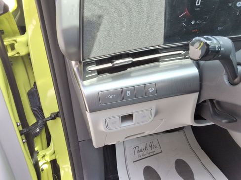 Used 2025 Hyundai Kona Limited image 20