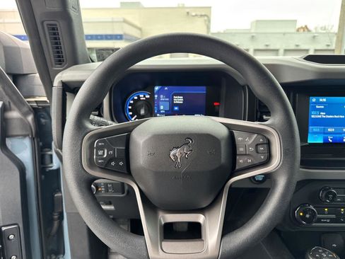 Used 2022 Ford Bronco 2-Door image 16