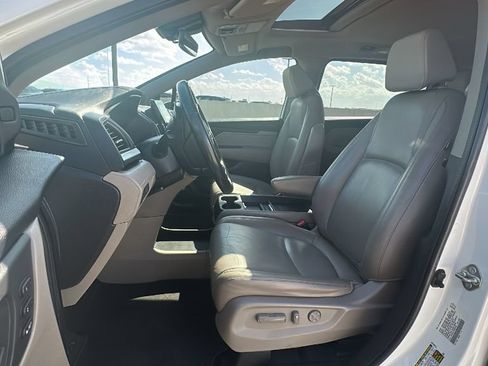 Used 2019 Honda Odyssey EX-L image 4