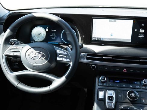 Used 2023 Hyundai Palisade Limited image 23