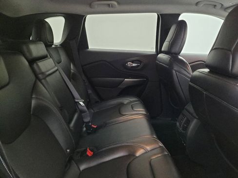 Used 2019 Jeep Cherokee Latitude Plus w/ Cold Weather Group image 19