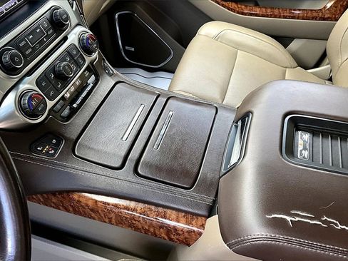 Used 2018 Chevrolet Tahoe Premier image 18