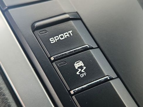 Certified 2018 Porsche 718 Cayman image 19