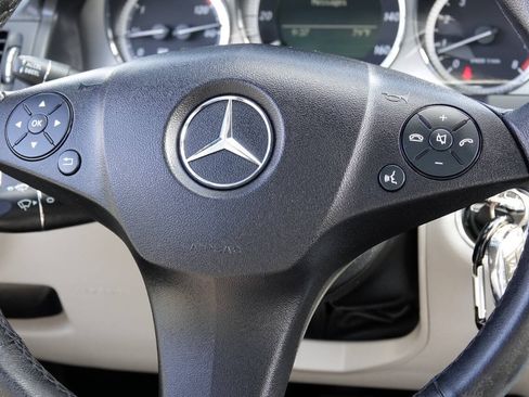 Used 2010 Mercedes-Benz C 300 Sedan image 79