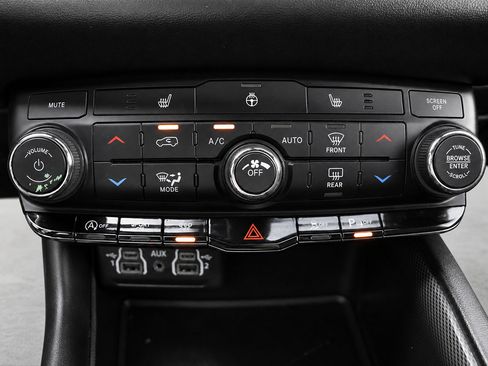 Used 2022 Dodge Durango GT RWD image 35
