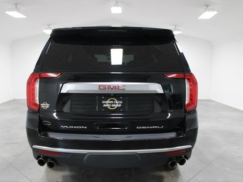Used 2022 GMC Yukon Denali AWD/4WD image 8