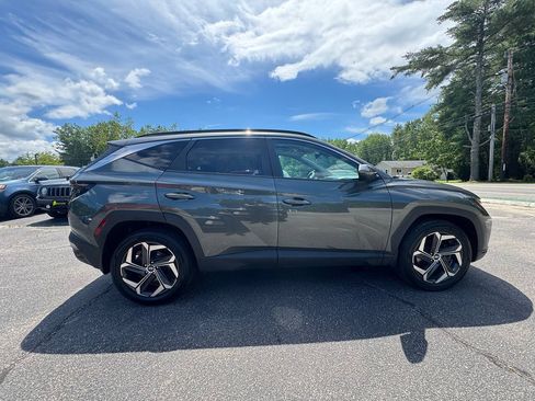 Used 2022 Hyundai Tucson SEL w/ Cargo Package AWD/4WD image 11