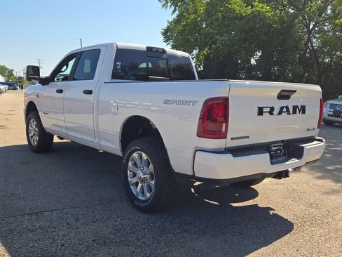 New 2026 RAM 3500 Big Horn AWD/4WD image 14