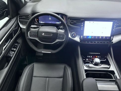 New 2026 Jeep Grand Wagoneer Limited AWD/4WD image 13
