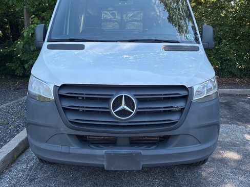 Used 2023 Mercedes-Benz Sprinter 2500 image 2