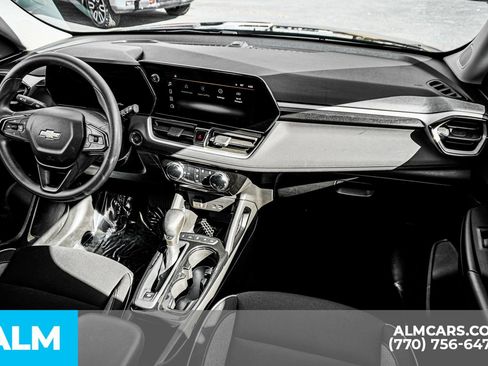 Used 2025 Chevrolet TrailBlazer LT image 28