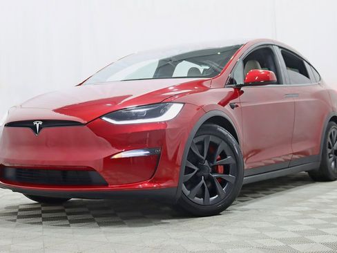 Used 2023 Tesla Model X Plaid image 6