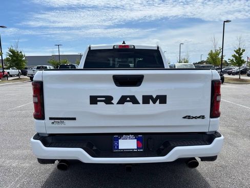 Used 2026 RAM 1500 4x4 Crew Cab image 21