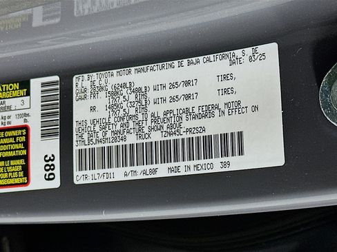 Used 2025 Toyota Tacoma TRD Off-Road image 12