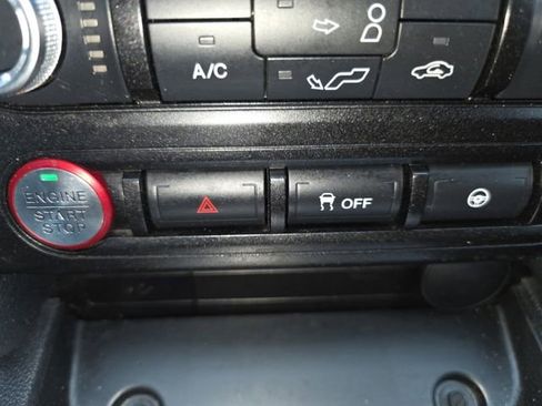 Used 2021 Ford Mustang Coupe RWD image 12