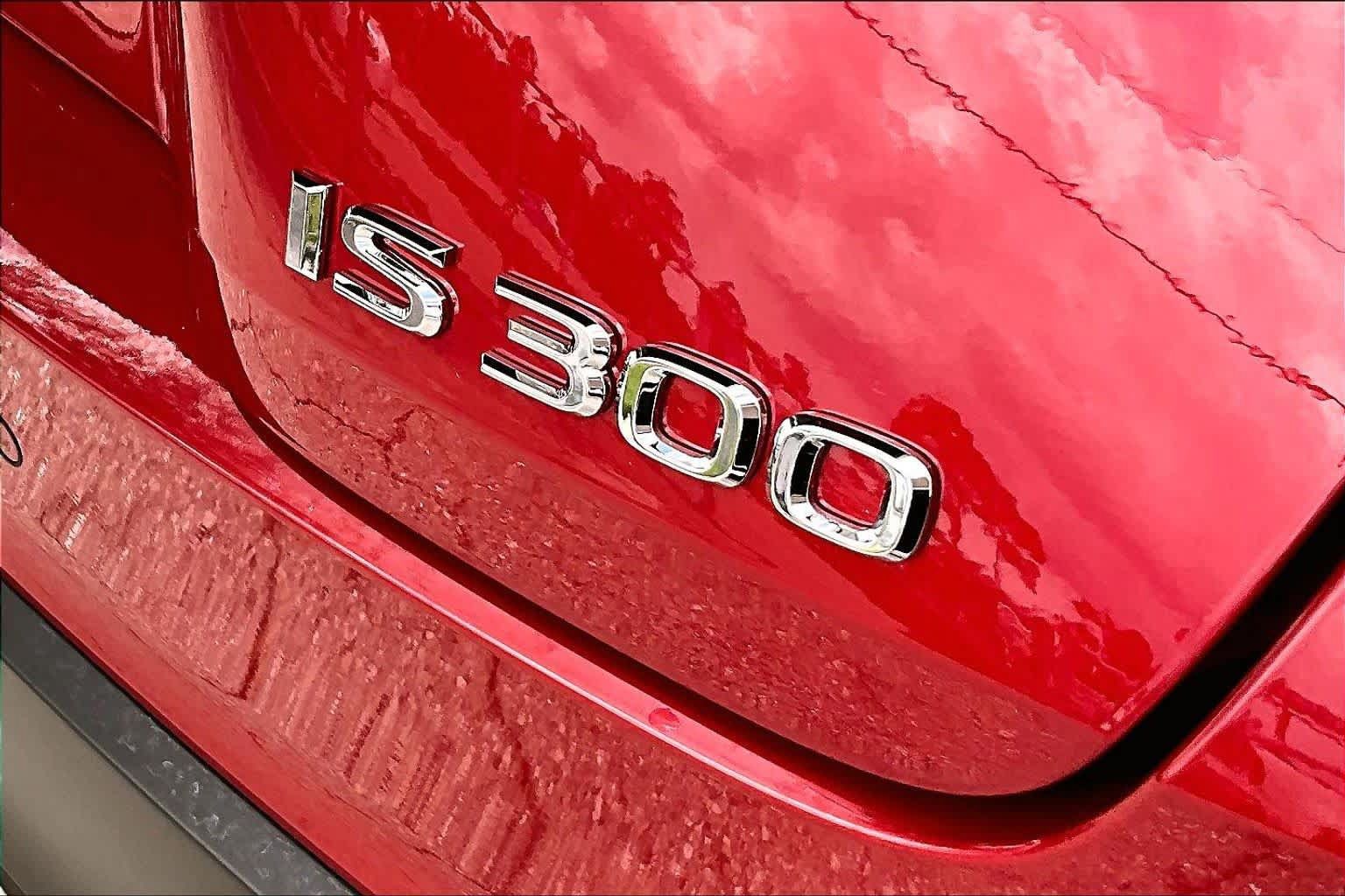 Used 2025 Lexus IS 300 w/ Comfort Package RWD image 10