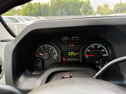 Used 2014 Ford E-150 and Econoline 150 RWD image 25