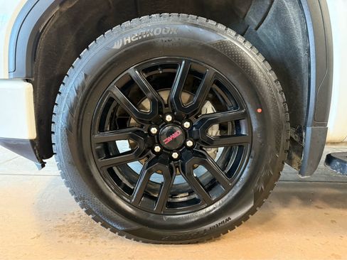 Used 2021 GMC Sierra 1500 Elevation image 9