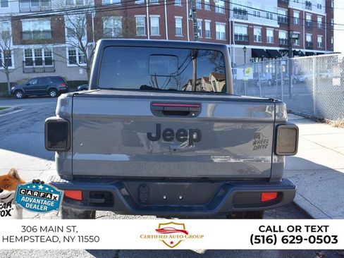 Used 2022 Jeep Gladiator Willys image 7