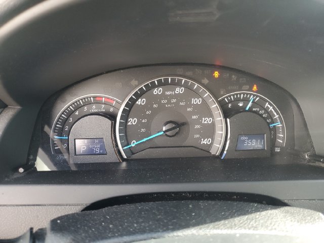 Used 2013 Toyota Camry LE FWD image 18