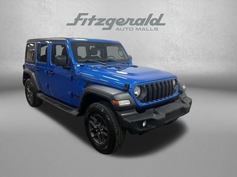 Used 2024 Jeep Wrangler Sport S image 7