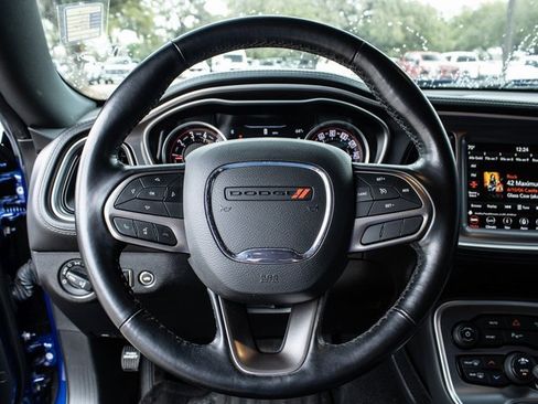 Used 2021 Dodge Challenger SXT w/ Plus Package image 10