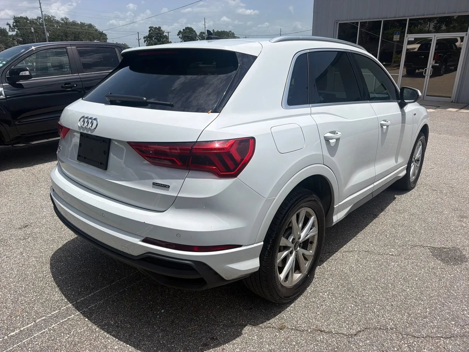Used 2025 Audi Q3 2.0T Premium AWD/4WD image 8