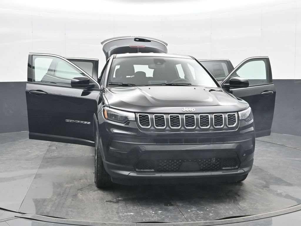 Used 2025 Jeep Compass Sport w/ Mopar Graphics Package AWD/4WD image 48