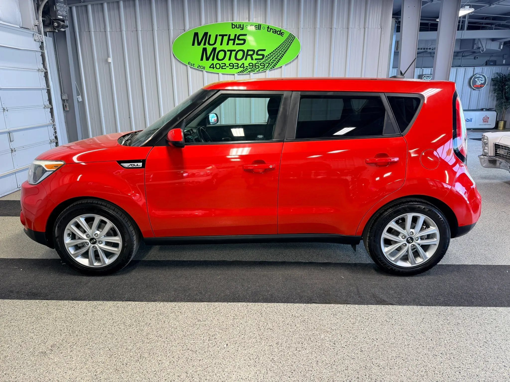 Used 2018 Kia Soul + FWD image 5