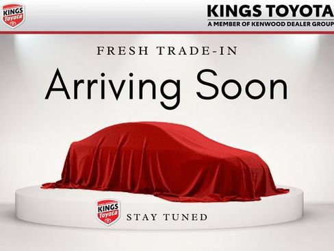Used 2022 GMC Terrain SLE w/ Driver Convenience Package FWD image 1