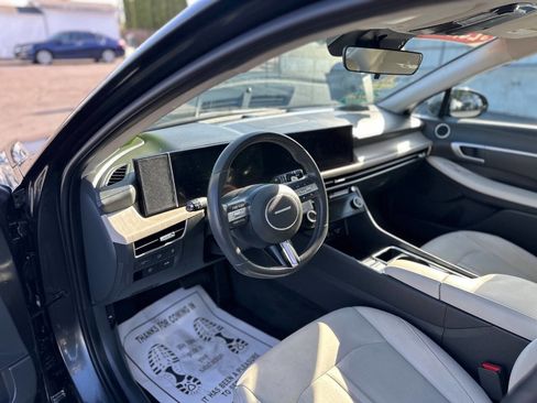 Used 2025 Hyundai Sonata SEL FWD image 5
