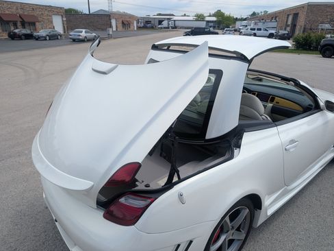 Used 2002 Lexus SC 430 Convertible image 26