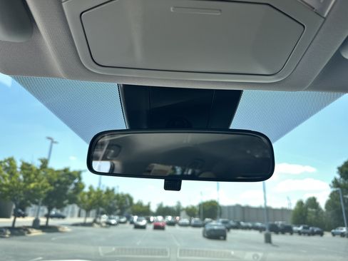 Certified 2025 Toyota RAV4 LE AWD/4WD image 27