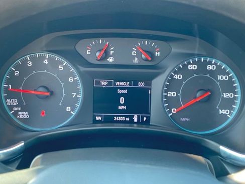 Used 2023 Chevrolet Equinox LS image 11